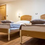 Pensjonat Pri Cesarju 3*