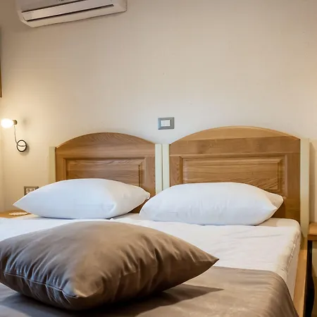 Pensjonat Pri Cesarju 3*