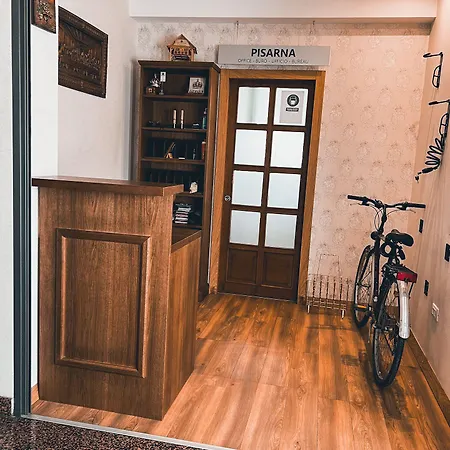 Pri Cesarju 3*