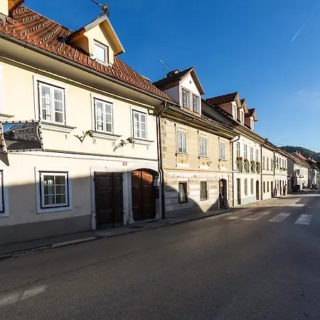 Guest house Pri Cesarju