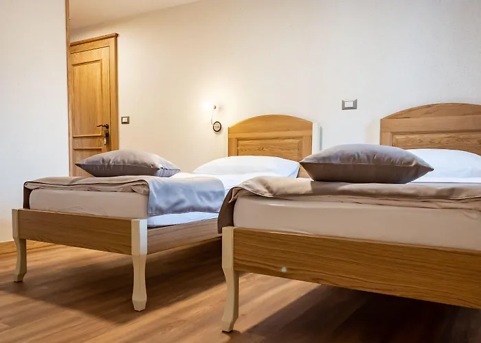 بيت ضيافة Pri Cesarju كامنيك